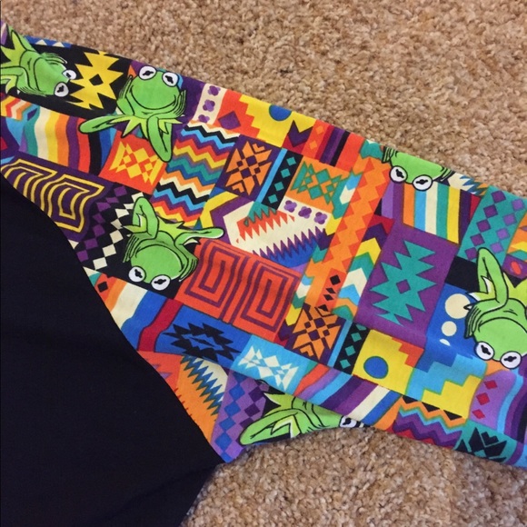 Lularoe Randy with Muppet Print - Picture 2 of 3